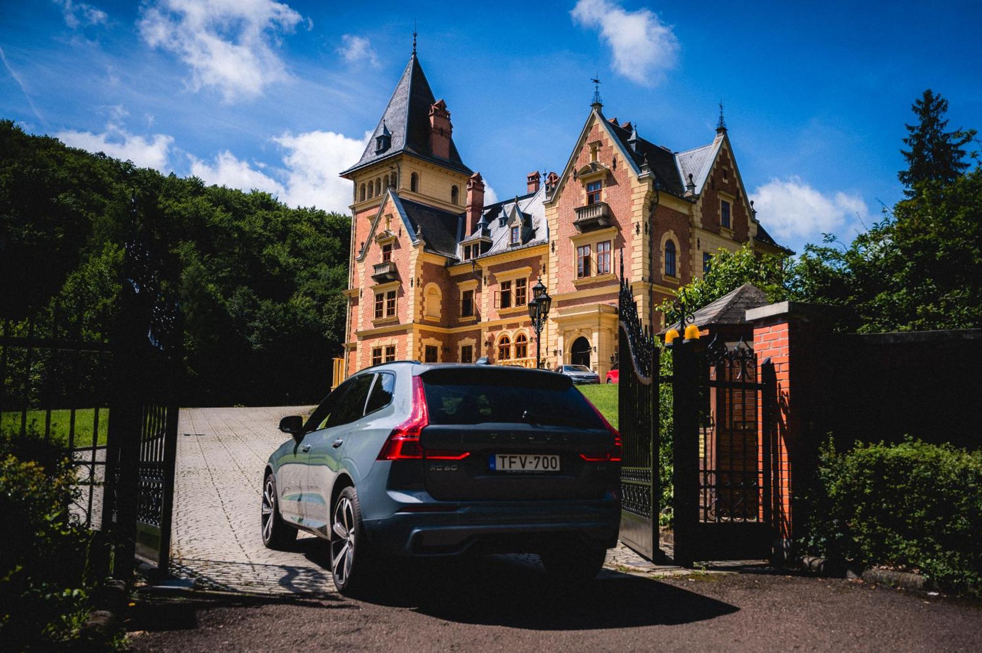 Kastelyhotel Sasvar Resort Parádsasvár エクステリア 写真